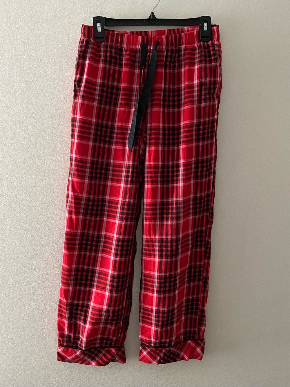 Victoria’s Secret Women’s Pajama Set 2 Piece Red&Black Plaid Gold Thread - Picture 11 of 16